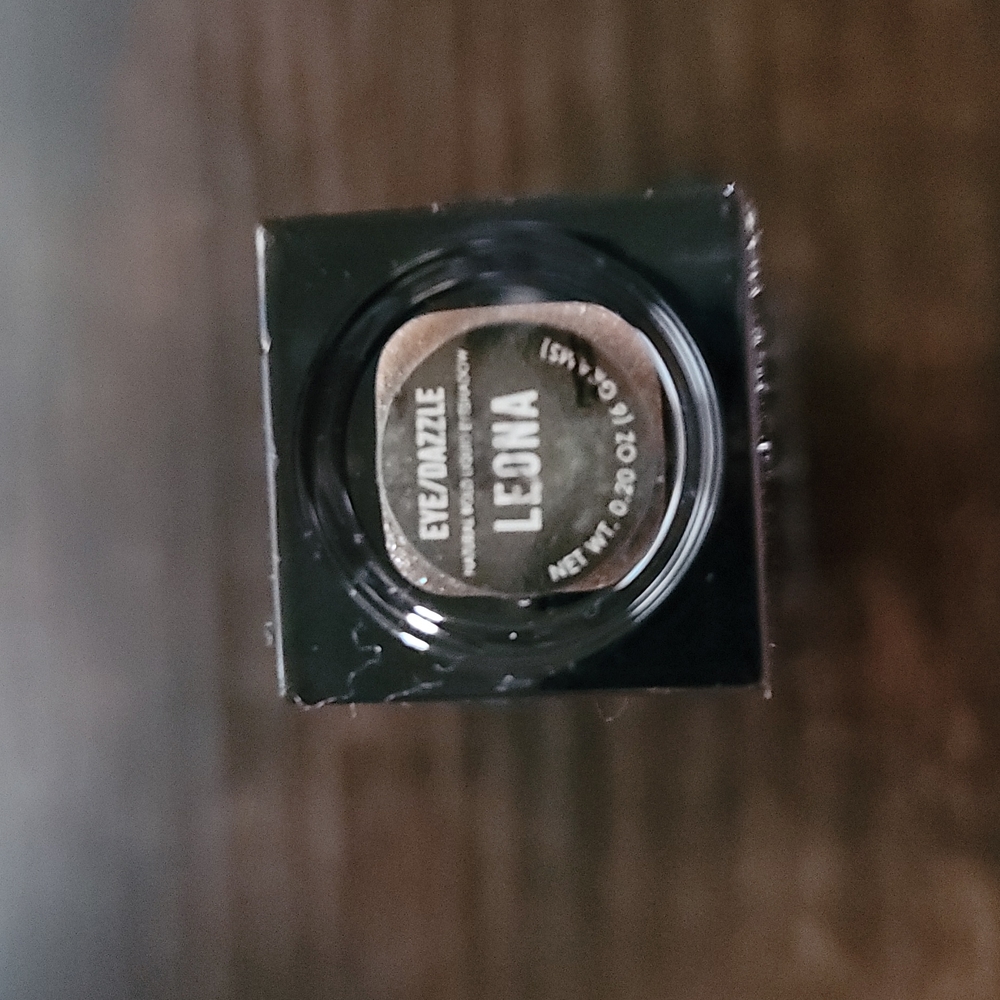Liquid eyeshadow - Picture 2 of 3